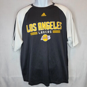 LA Lakers shirt
